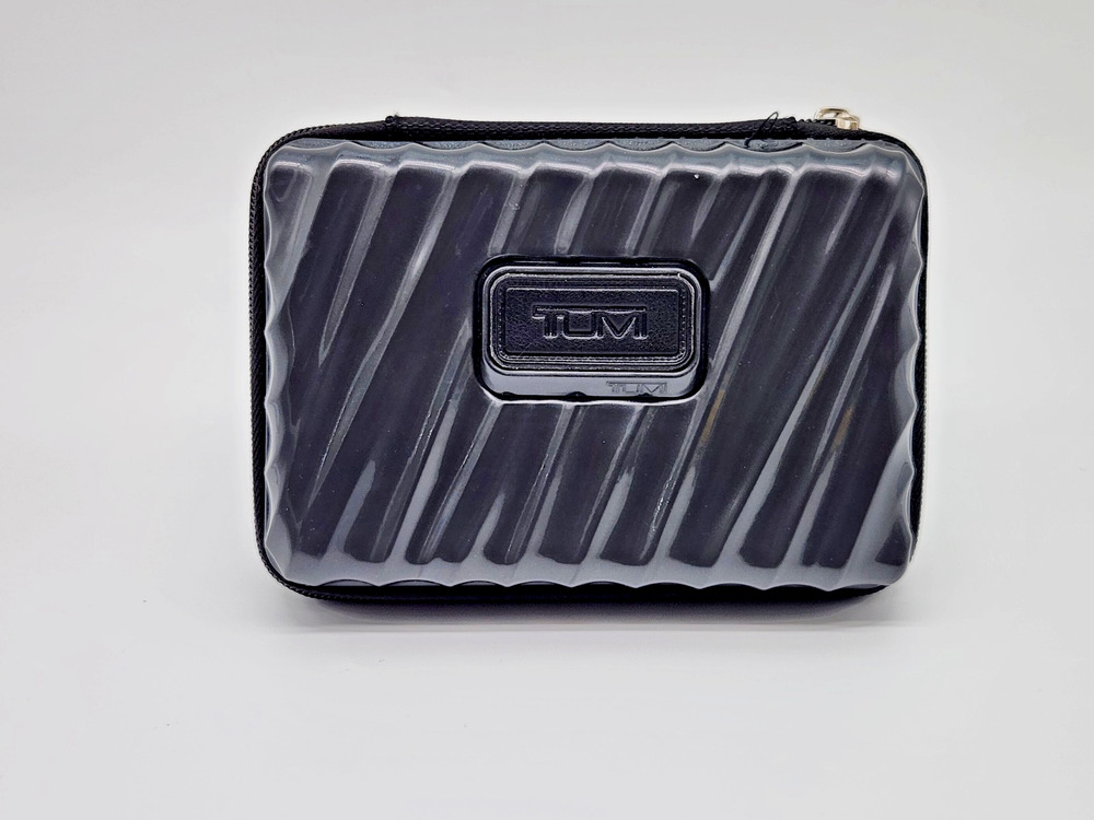 TUMI for Delta Airline Zip Toiletry Amenity Case Business Class